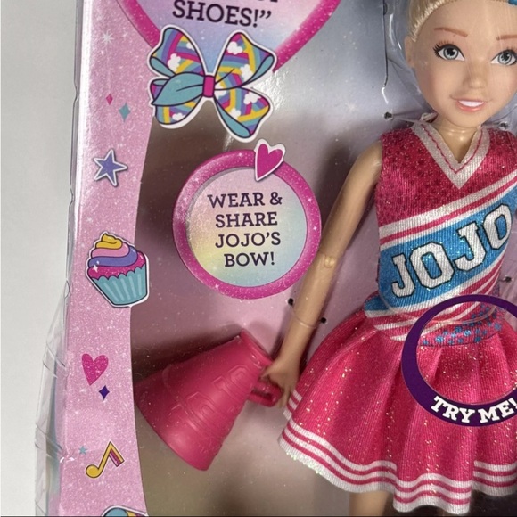 Jojo Siwa 10 inch singing dolls singing high top shoes pink. Pink cheerleading - Picture 2 of 3